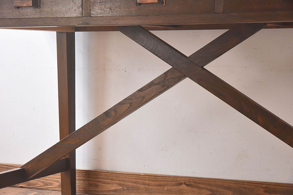 アンティーク雑貨　昭和レトロ　3杯引き出し付き!古い木製の作業台(テーブル、デスク、在宅ワーク、在宅用、陳列台)