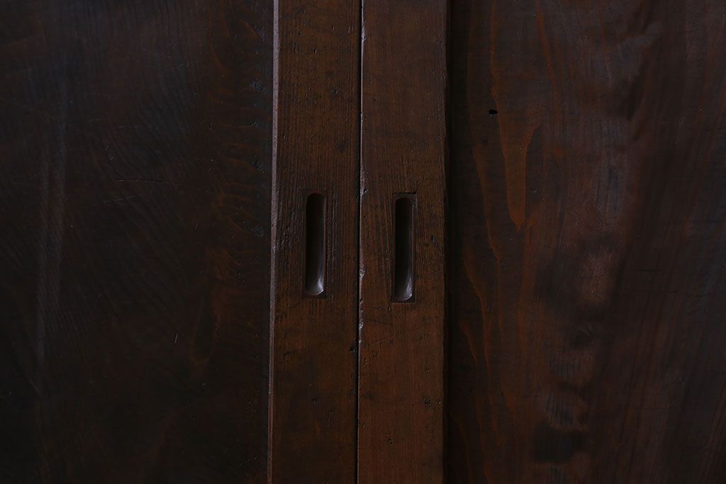古民具・骨董　杢目が美しい　杉材一枚板の板戸2枚(窓)