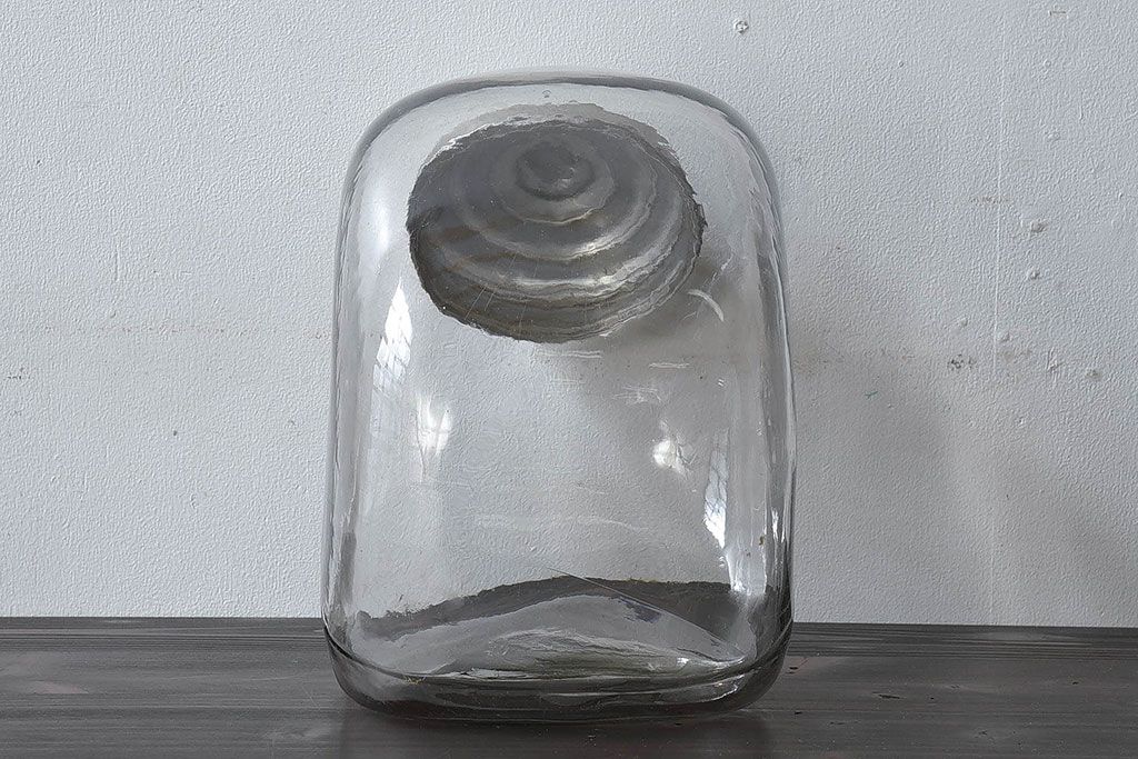 アンティーク雑貨　昭和レトロな古い蓋付きアンティーク猫瓶(ガラス瓶)(1)