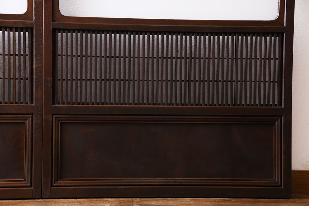 和製アンティーク　腰板ケヤキ材　モダンな雰囲気の裏障子付き帯格子戸(引き戸、建具)2枚組(1)
