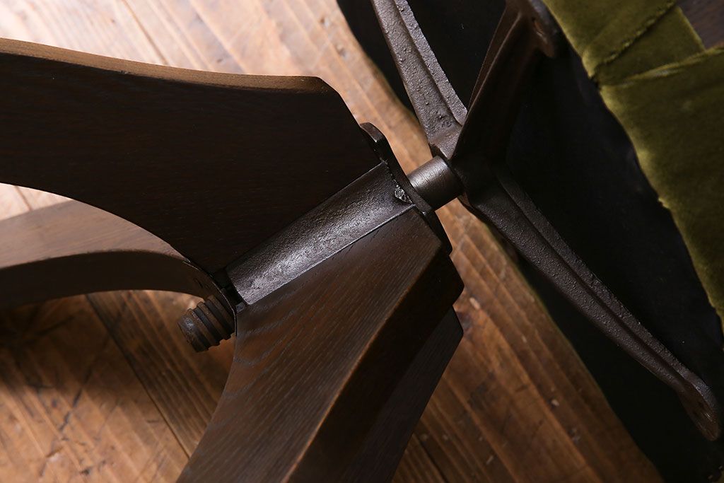 アンティーク家具　古いナラ材が使われた和モダンなアンティーク回転椅子(イス、ワークチェア)