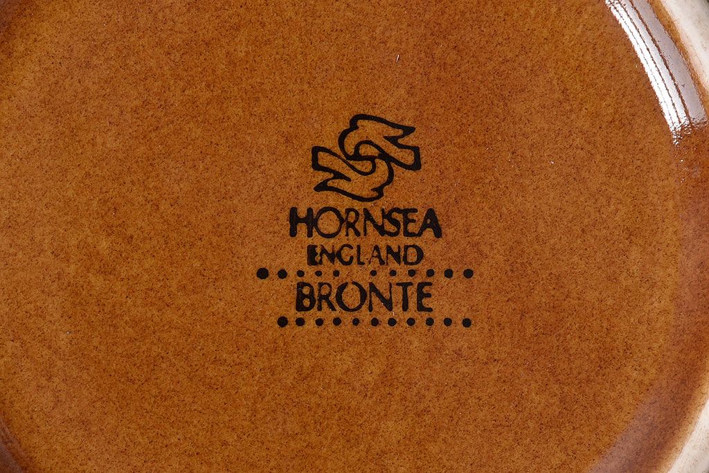 アンティーク雑貨　イギリスビンテージ　HORNSEA(ホーンジー)　BRONTE(ブロンテ)シリーズ　カップ&ソーサー&プレート2客セット(洋食器)(1)
