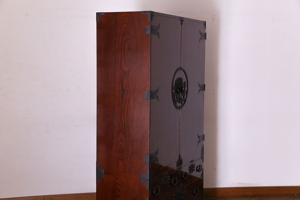 仙台箪笥　渡辺家具店　木地呂塗りの上品な衣装箪笥(チェスト、タンス)(定価120万)
