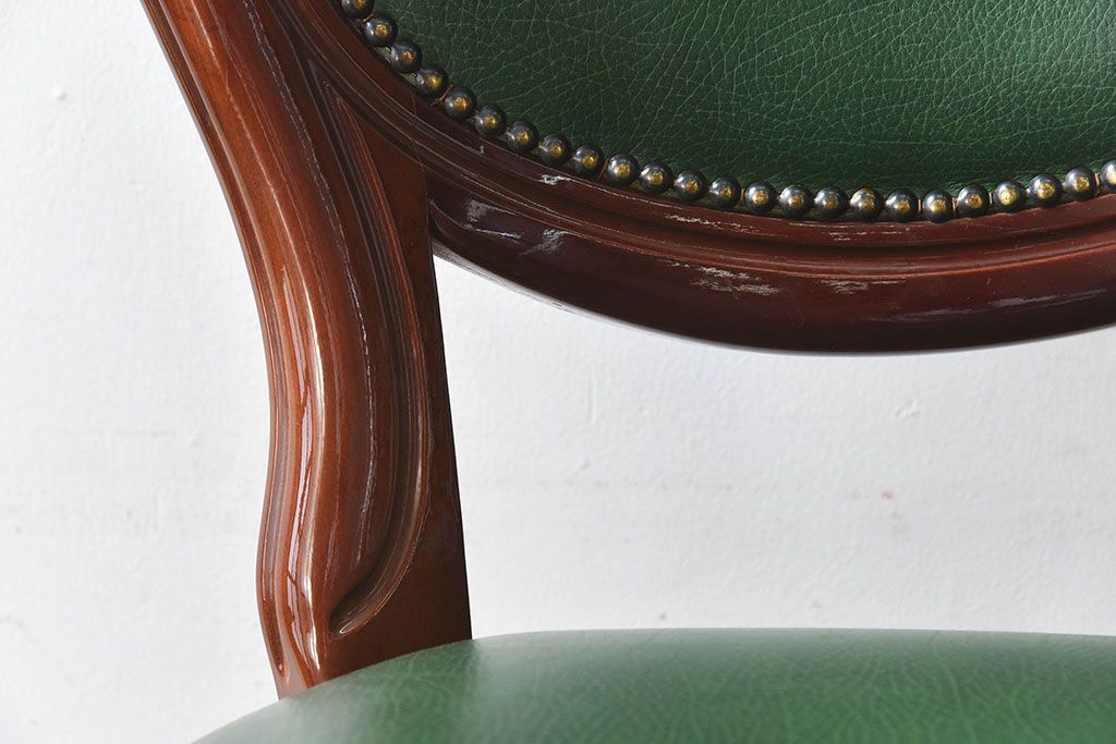中古　フランス製　上品なデザインが魅力的な本革のチェア(椅子)(2)