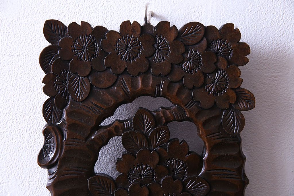 アンティーク雑貨　中古　伝統工芸　軽井沢彫り　豪華な意匠が美しいレターラック(状差し、壁掛け収納)