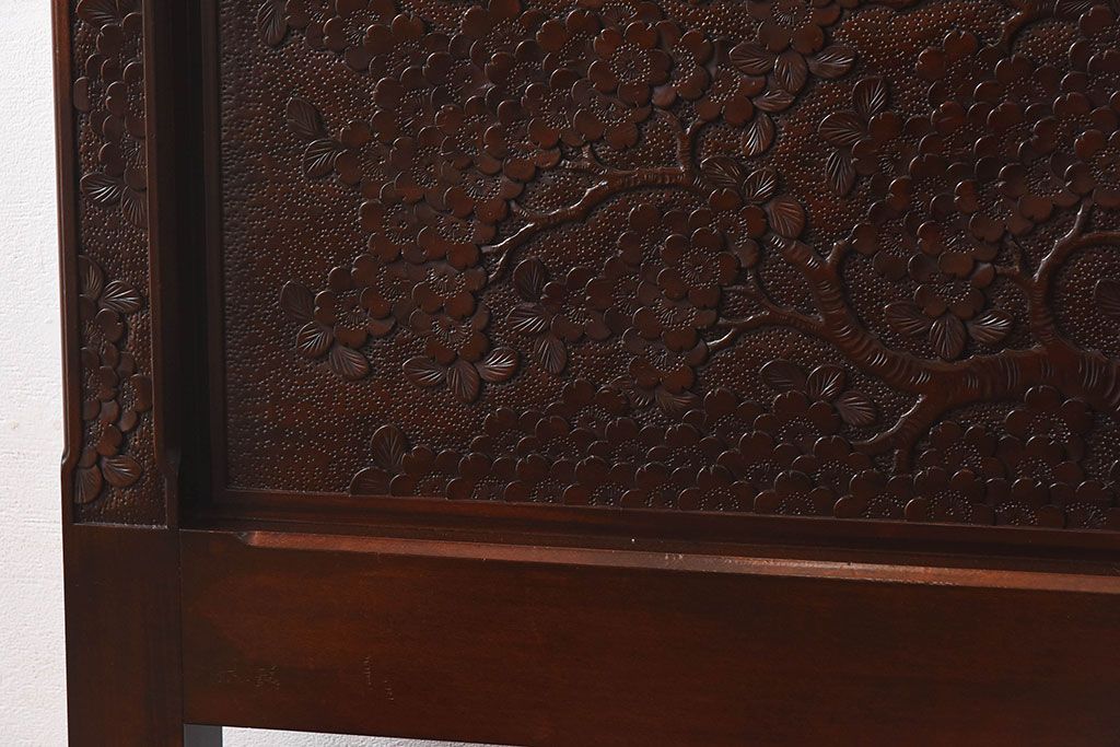中古　伝統工芸　軽井沢彫り　豪華な桜の彫りが美しいベッドフレーム