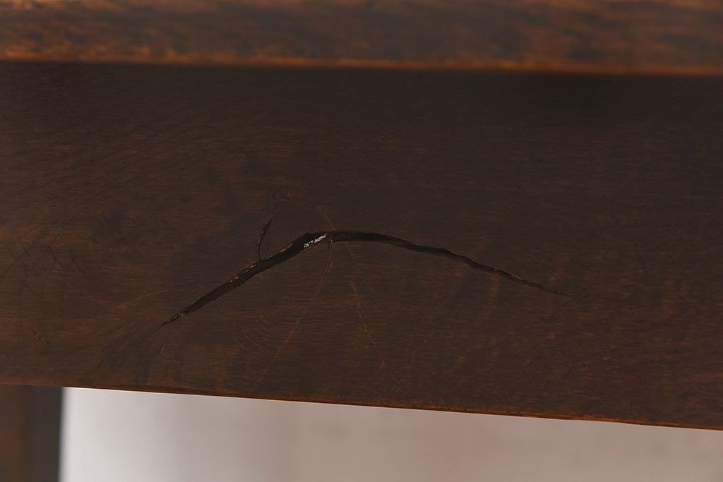 アンティーク家具　イギリス　オーク材製　木製らしい歪みが味わい深いダイニングテーブル(作業台)