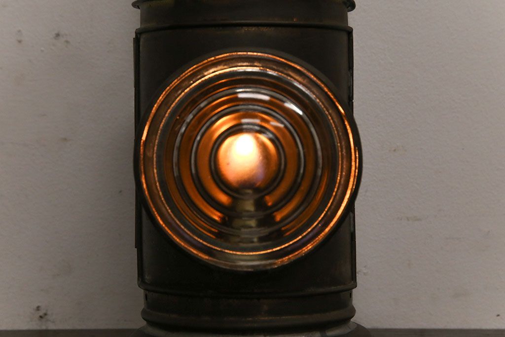 アンティーク雑貨　日本製　NAKAMURA SENTO(中村船燈)　渋さがある手持ちオイルランプ(船舶照明器具、カンテラ)