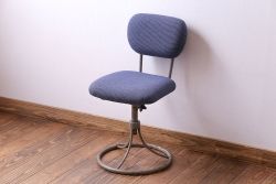 海外アンティーク　チーク材?　ラタンの座面が涼し気な印象のアームチェア(椅子、イス、ダイニングチェア)(R-066038)