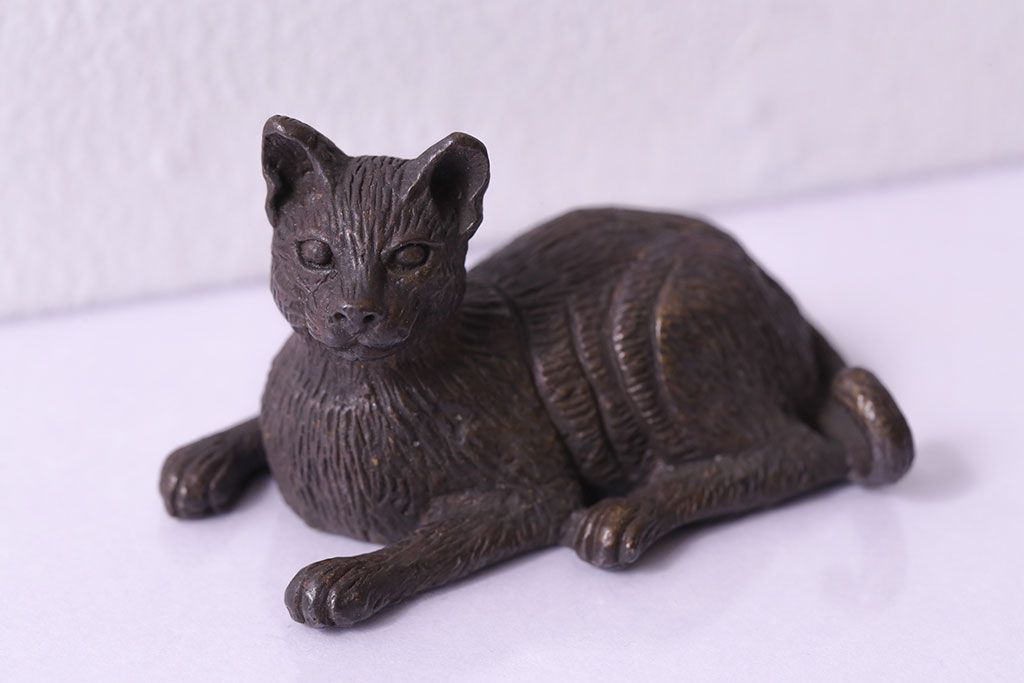 アンティーク雑貨　ビンテージ　銅製　シックな猫のオブジェ(置物、動物像)