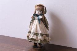 アンティーク雑貨　昭和レトロ　ビンテージ　優しげな印象のスタンド付きビスクドール(西洋人形)