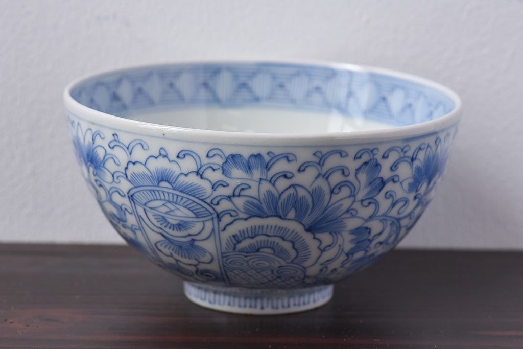 アンティーク雑貨　江戸時代後期　伊万里焼　線描染付　蓋茶碗2客セット(1)