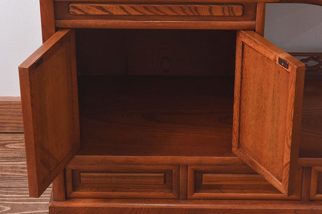 中古　ケヤキ材製　和の雰囲気を高める飾り棚(茶棚)(一部合板使用)