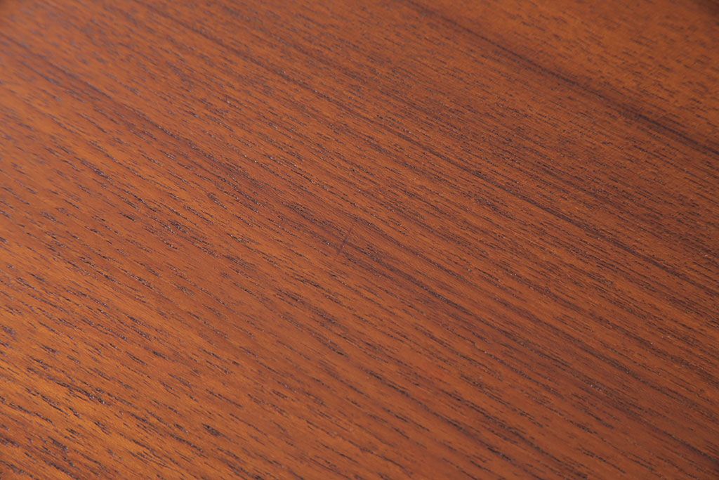 北欧家具　チーク材　コンパクトな仕様が魅力のネストテーブル(サイドテーブル)