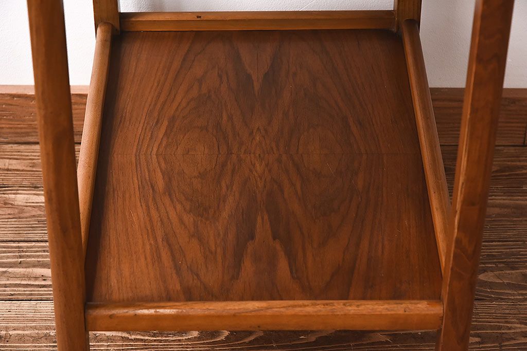 ヴィンテージ家具　イギリスビンテージ　ウォールナット　シンプルなサイドワゴン(サイドテーブル、脇机)