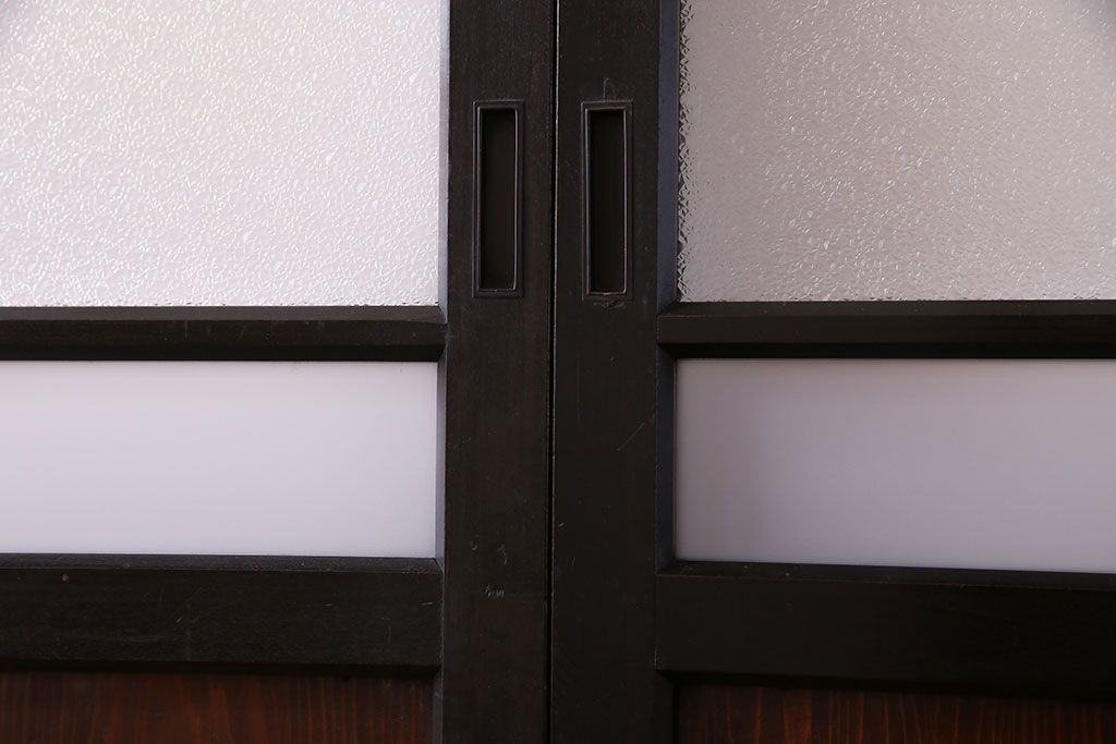 大正ロマン　漆塗りで上質な幅広ガラス帯戸(引き戸、ガラス戸)2枚セット