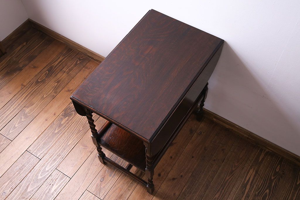 アンティーク家具　イギリスアンティーク　棚付きが珍しい!小振りのバタフライテーブル(カフェテーブル、サイドテーブル、エクステンションテーブル)