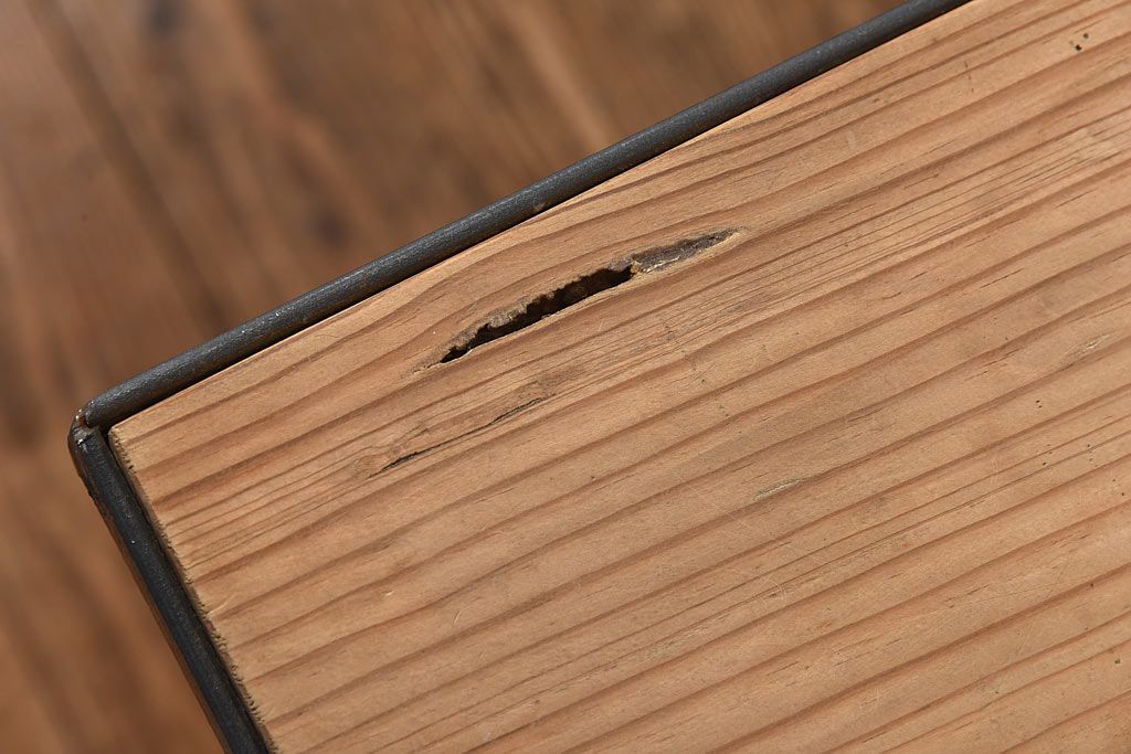 ラフジュ工房オリジナル　天板無塗装のダイニングテーブル(作業台、鉄脚テーブル)