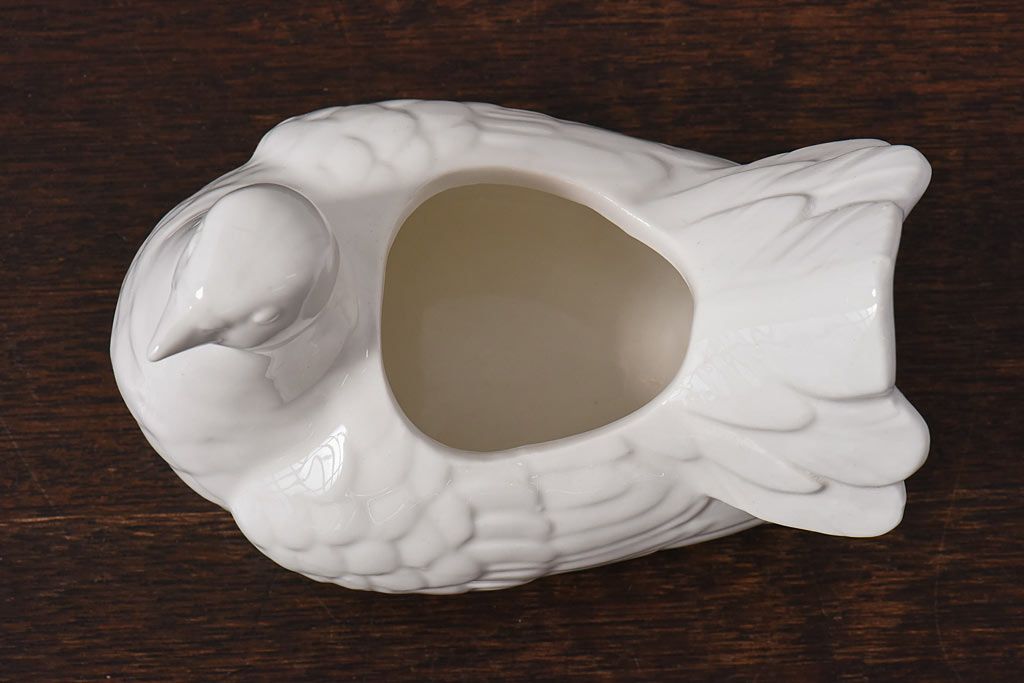 アンティーク雑貨　イギリスビンテージ　陶磁器製　ディスプレイにもおすすめな鳥の小物入れ(ディスプレイ)