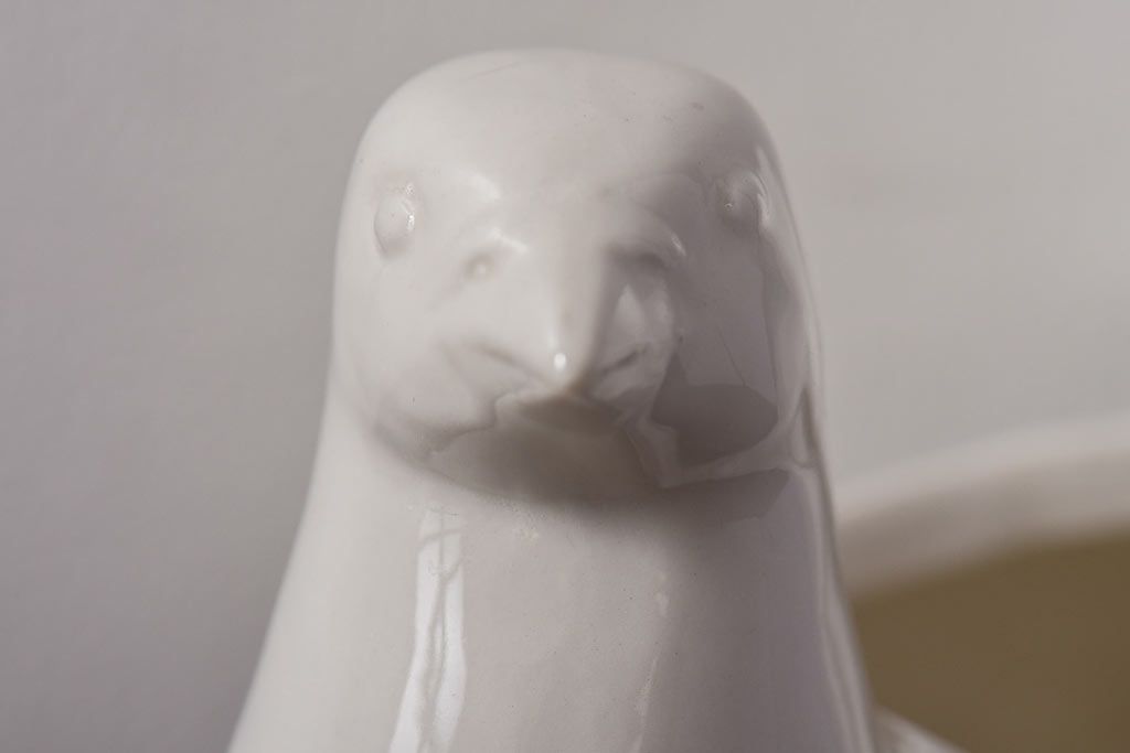 アンティーク雑貨　イギリスビンテージ　陶磁器製　ディスプレイにもおすすめな鳥の小物入れ(ディスプレイ)