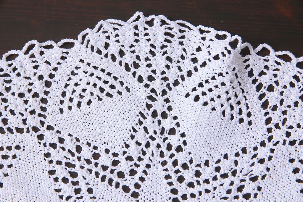 アンティーク雑貨　イギリス製　細かな編み目が可愛らしいドイリー(レース、クロス)(2)