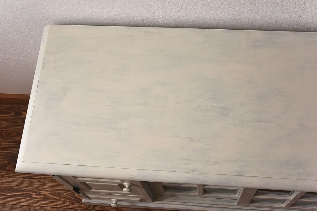 ペイント家具　ビンテージ　北海道民芸家具　HM135　アンティークカラーが魅力のサイドボード(サイドキャビネット、収納棚)