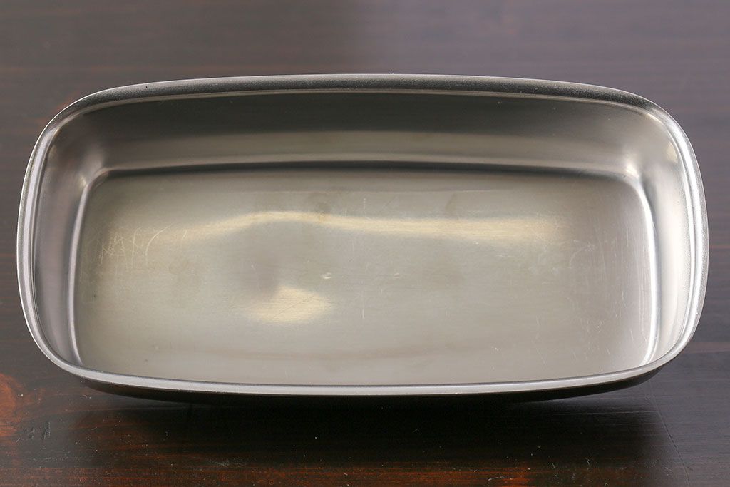 イギリスビンテージ　丸みを帯びたつまみが可愛らしい蓋付き長皿(トレー)