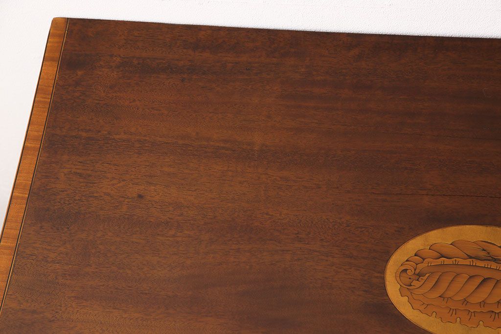 アンティーク家具　イギリスアンティーク　ウォールナット材　クラシカルなコンソールテーブル(引き出し、飾り台、サイドテーブル)