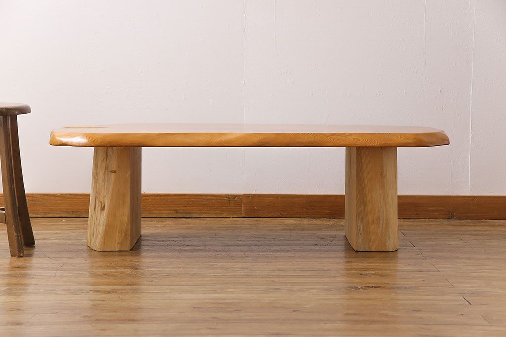 中古　希少品!屋久杉無垢材　一枚板を使った贅沢なローテーブル(座卓)
