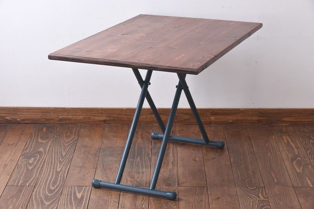 ラフジュ工房オリジナル　ヒノキ材　ネイビーの脚が格好いいリフティングテーブル(サイドテーブル、センターテーブル、作業台)(3)