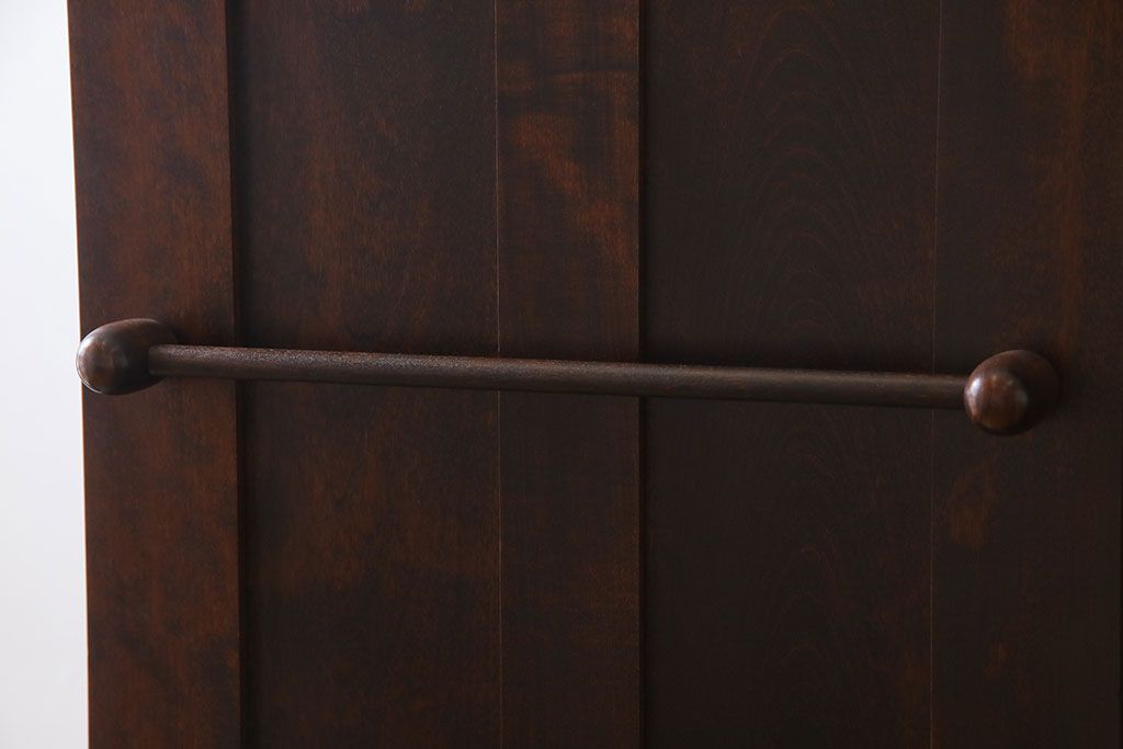中古　美品　北海道民芸家具 洗練されたデザインの組立式ワードローブ(洋服タンス、収納棚)(定価約81万円)