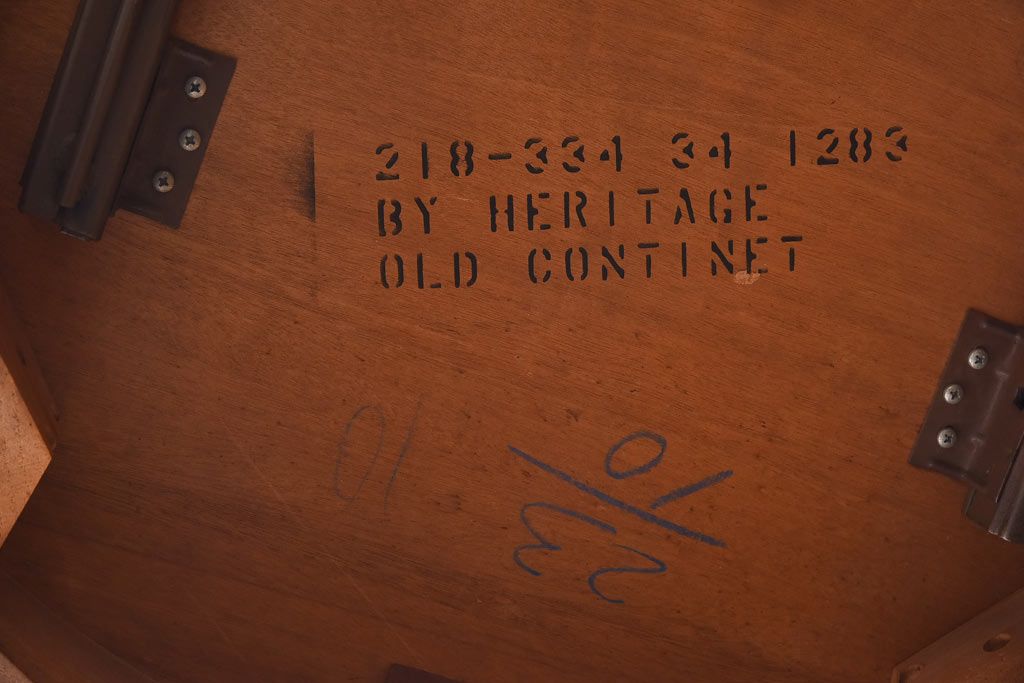 中古　DREXEL HERITAGE(ドレクセルヘリテイジ)　old continent(オールドコンチネント)　ダイニングテーブル(定価約98万円)