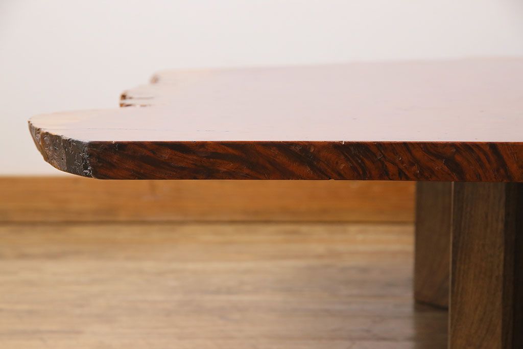 アンティーク家具　昭和後期　カリン鳥眼杢材　花梨　木そのままの味わいが存在感を放つローテーブル(座卓)
