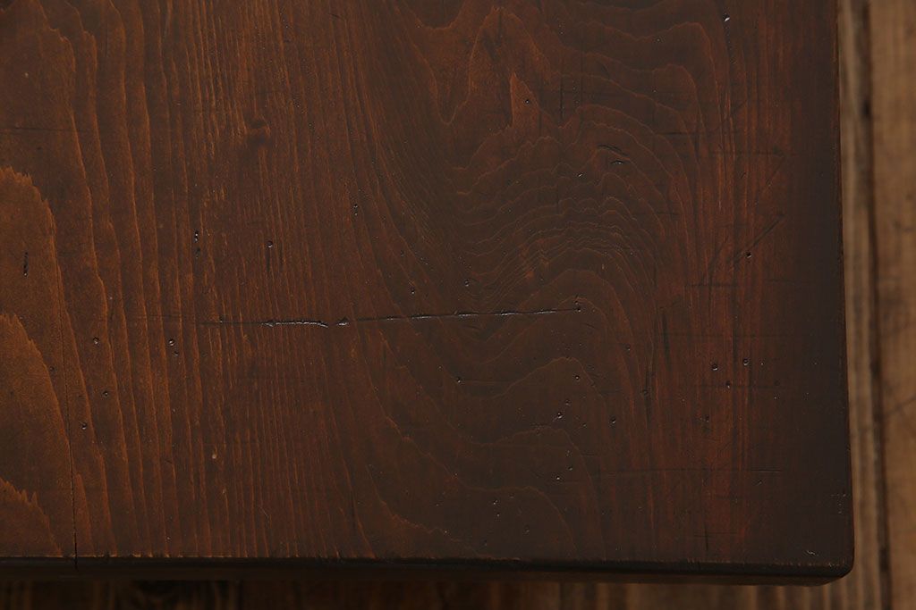 アンティーク雑貨　古民具・骨董　イチョウ　深い色味が魅力的な一枚板の裁ち板(作業台・花台・ローボード)