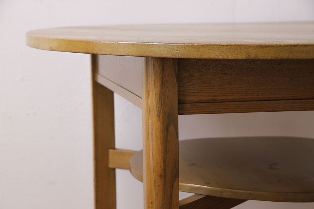 レトロ家具　昭和レトロ　栓材　素朴な風合いが魅力の棚付きラウンドテーブル(カフェテーブル)