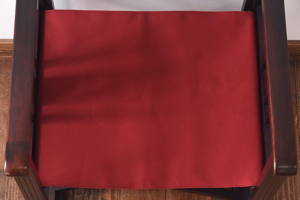 アンティーク家具　日本楽器・山葉(ヤマハ)　和モダンテイストの上質なフォールディングチェア・赤(文化椅子、折りたたみ式チェア、イス)(2)
