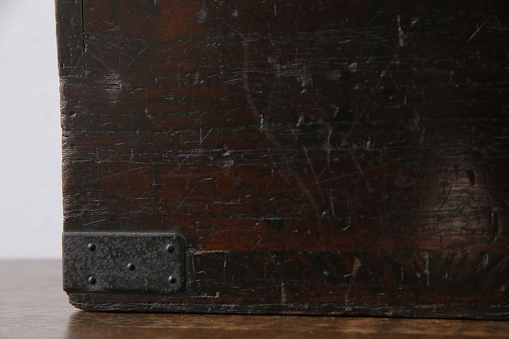 アンティーク雑貨　古民具・骨董　桐材　古い趣が和の雰囲気を高める硯箱(小引き出し、小物入れ)