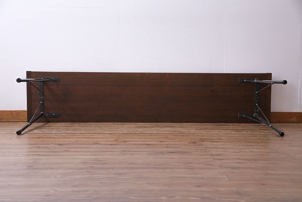 ラワン材一枚板　味わいある古材をリメイクした鉄脚サイドテーブル(作業台、飾り台、カフェテーブル)