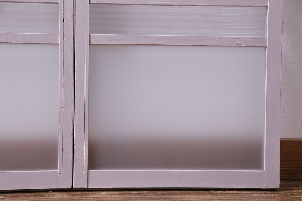淡いカラーが可愛らしいペイントガラス戸(窓)2枚セット