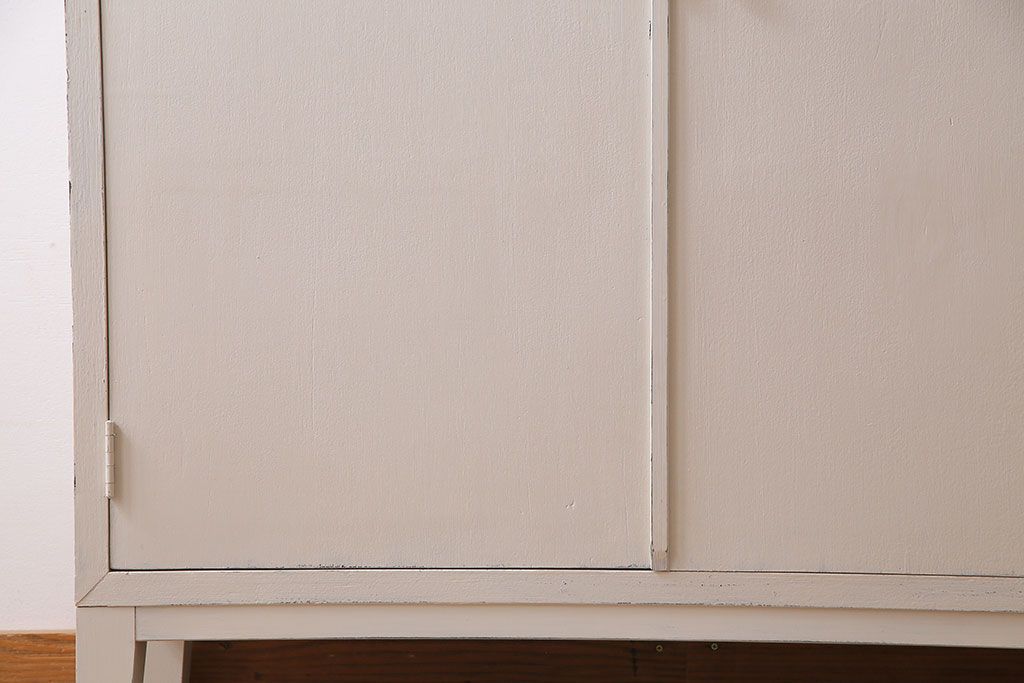 ペイント家具　壁紙が可愛らしいレトロな収納棚(キャビネット、オープンラック、本棚)