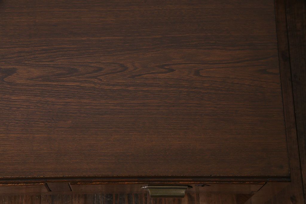 アンティーク家具　大正ロマン　ナラ材　透かし彫りの装飾が可愛らしい文机(ローテーブル)
