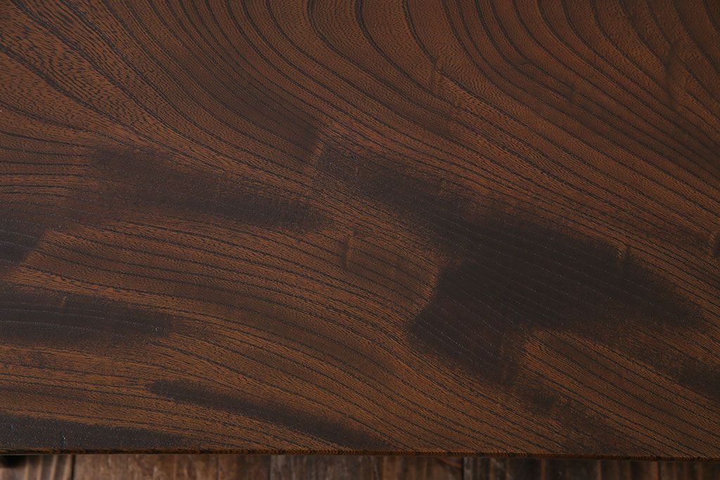 アンティーク家具　昭和中期　ケヤキ材一枚板　味わい深い質感の角ちゃぶ台(ローテーブル、座卓)
