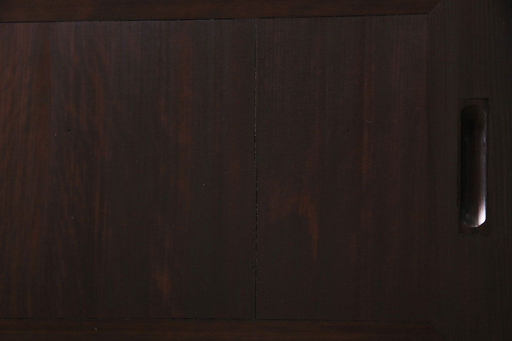 アンティーク家具　昭和初期　リメイク!　丸い錠前金具が目を惹く鉄脚付き箪笥ローボード(リビングボード、ローチェスト)