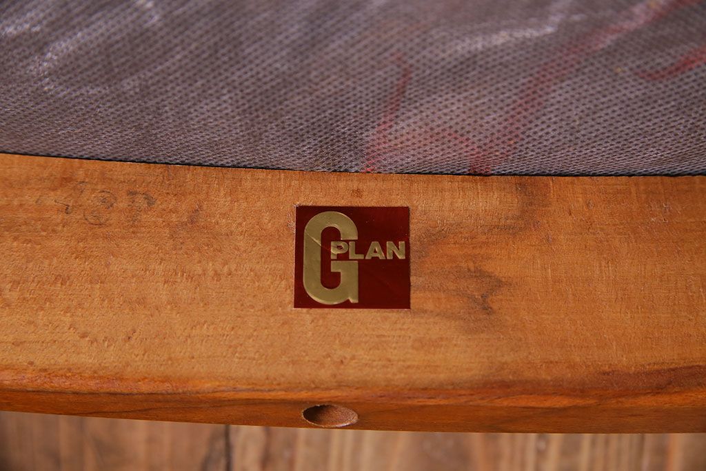 ヴィンテージ家具　北欧ビンテージ　G-PLAN(ジープラン)　洗練されたX-back(エックスバック)が魅力のダイニングチェア(椅子、ワークチェア)(3)