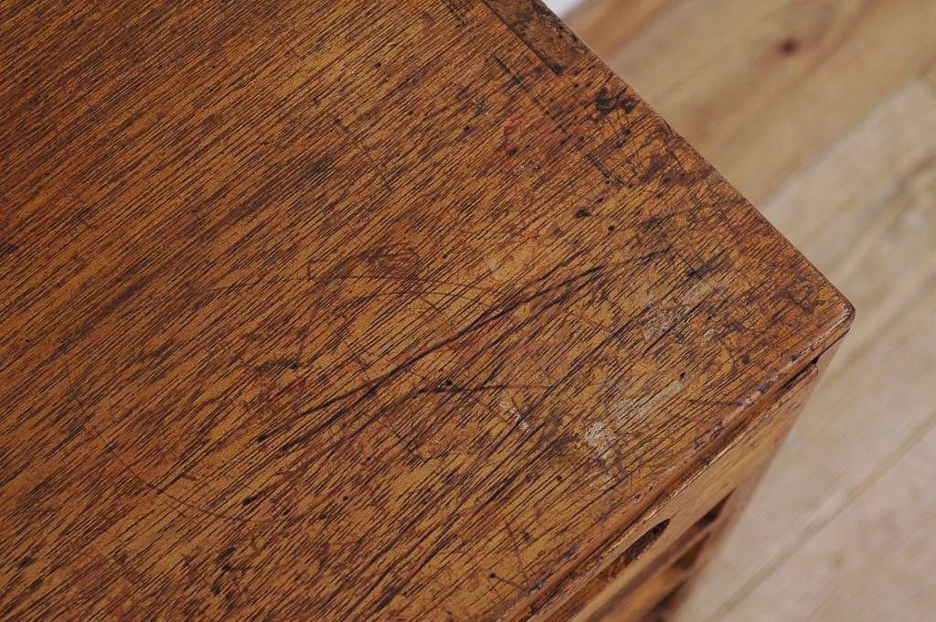 アンティーク家具　可愛いデザイン!古い木の金亀糸ケース　