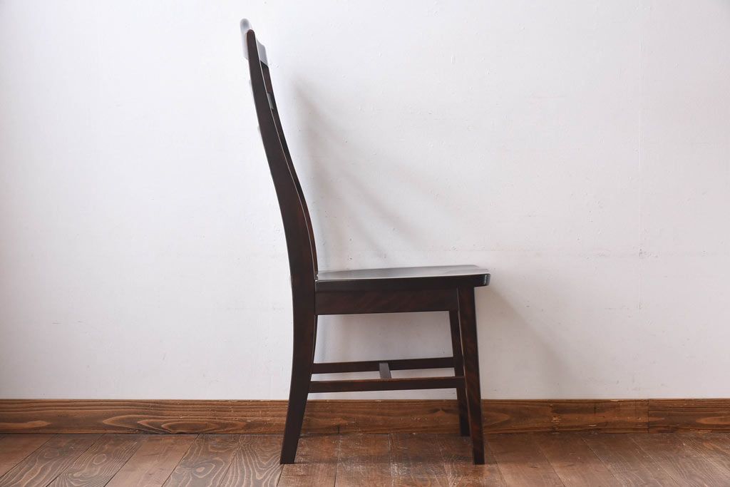 中古　北海道民芸家具　HM645　すっきりとしたデザインのラダーバックチェア(ダイニングチェア、椅子)(1)(R-030366)
