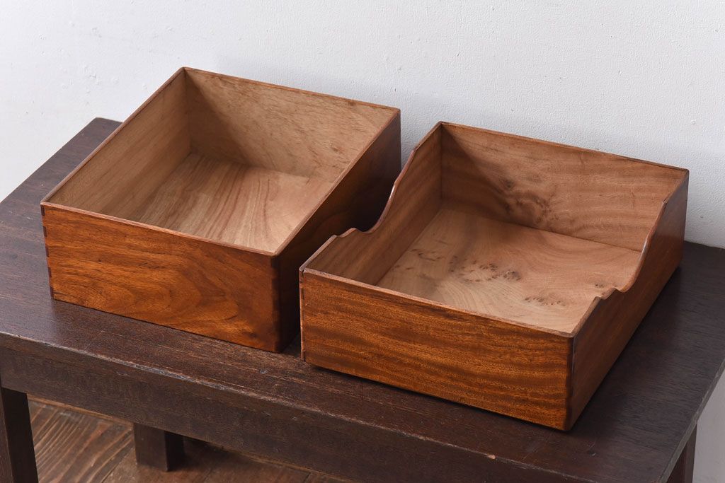 アンティーク雑貨　昭和初期　クスノキ材　光沢のある木肌が美しい文箱(木箱、収納箱)(R-030381)