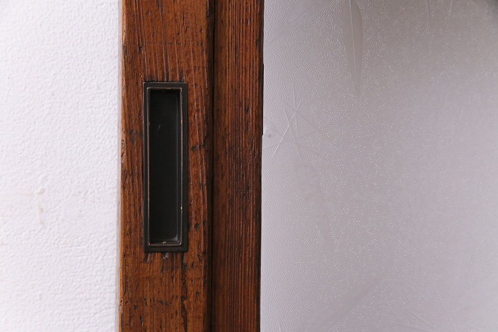 昭和初期　板ガラス裏障子留め　細身の桟と裏ガラスが美しい格子戸(ガラス帯戸、ガラス戸、引き戸、建具)(R-030392)