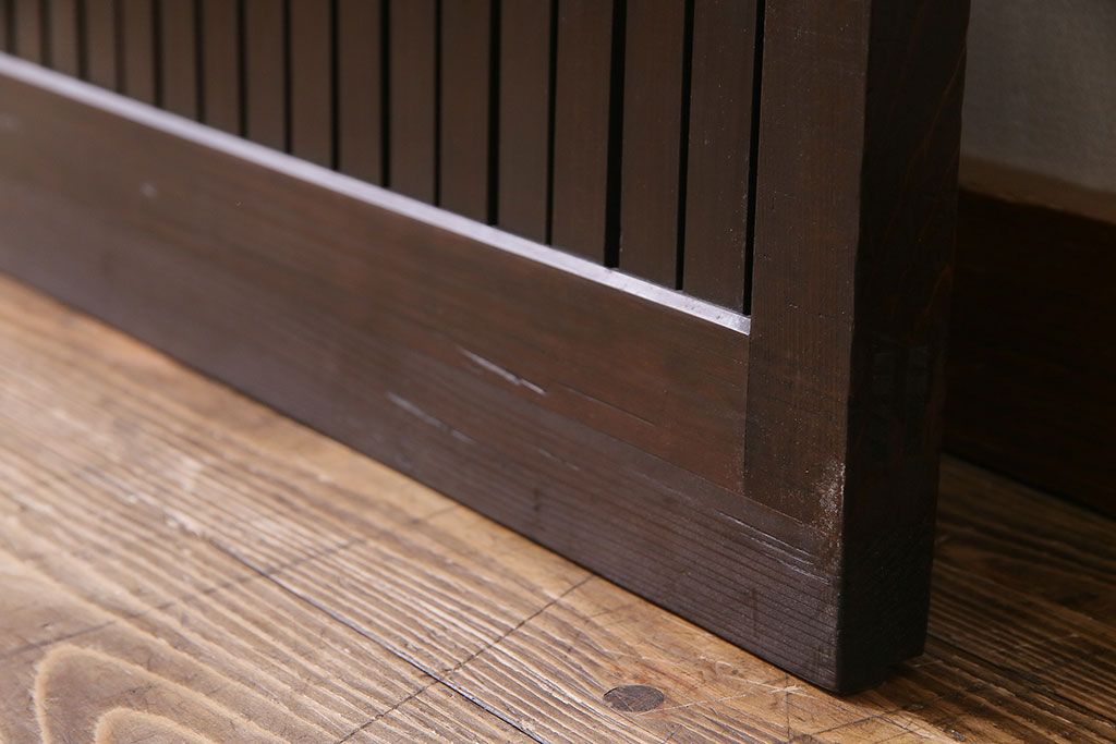 和製アンティーク　和の雰囲気を引き立てるシンプルな平格子戸(引き戸、建具)