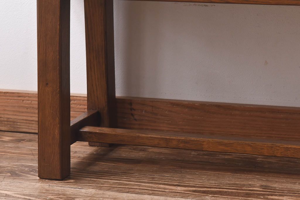 ヴィンテージ家具　イギリスビンテージ　オーク材　シンプルなデザインが格好いい大型ベンチ(長椅子、飾り台)(2)